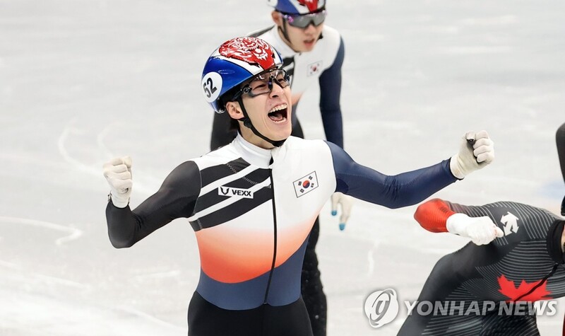 (Olympics) Short tracker Hwang Dae-heon wins gold in men's 1,500m