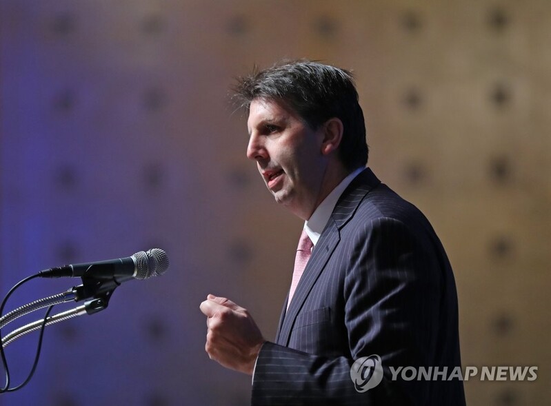 Ex-US envoy Lippert likely to move to Samsung as communications exec: sources