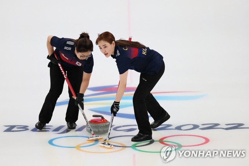 (Olympics) S. Korea wins 2nd straight game in women's curling