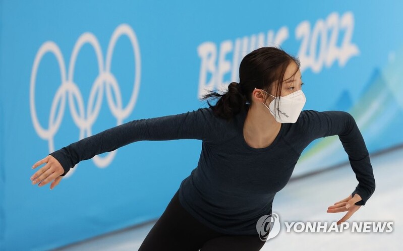 (Olympics) Figure skater moving on from letdown in short program