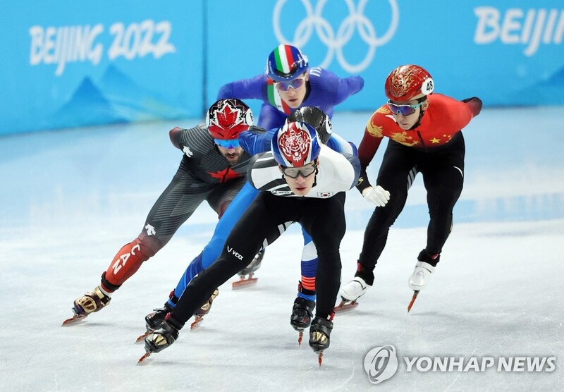 (LEAD) (Olympics) Hwang Dae-heon caps off memorable 2nd Olympics with relay silver