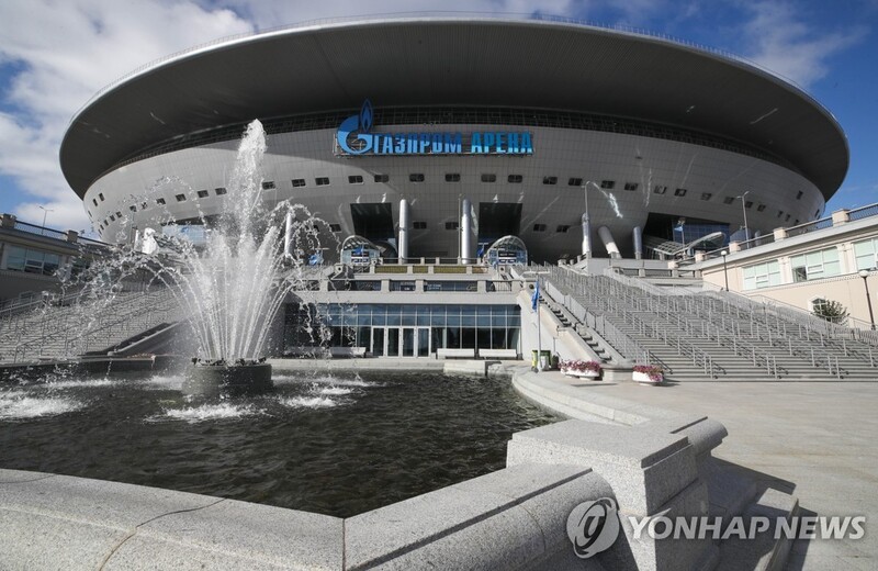[우크라 일촉즉발] 챔피언스리그 결승 장소 바뀌나…UEFA '예의주시'
