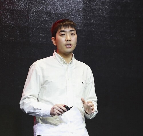 왓챠, 웹툰·음악도 서비스…콘텐츠 경계 허문 플랫폼 2.0 공개(종합)