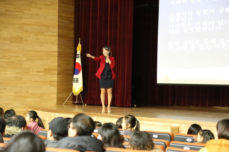 '지금은 표현의 시대' 면접·승진 앞두고 스피치학원 찾는다