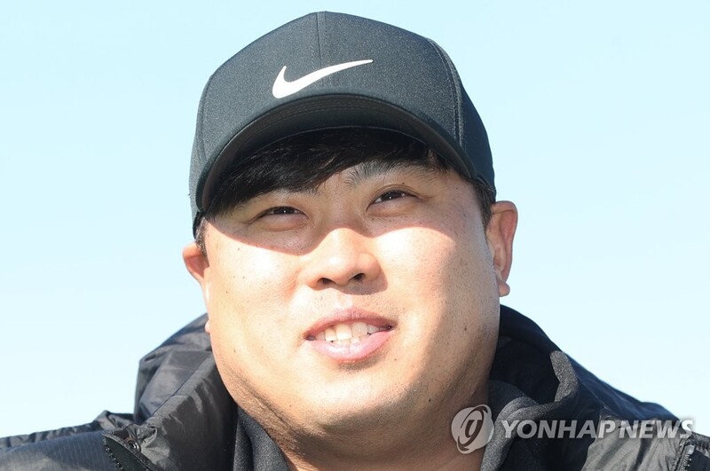 류현진, 10년 만에 대전구장 방문…코로나 회복 후 훈련 시작