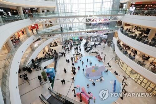 Household income improves for 2nd straight quarter in Q4 amid economic recovery