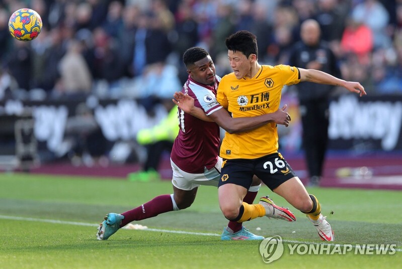 잉글랜드 프로축구 황희찬 81분 활약…울버햄프턴은 최근 2연패
