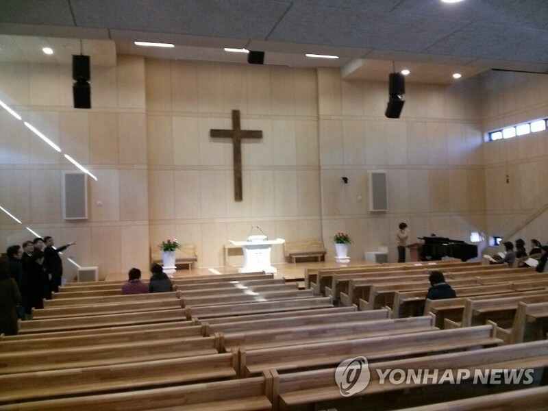 "개신교인 54%, 교회의 특정후보 공개지지 반대"