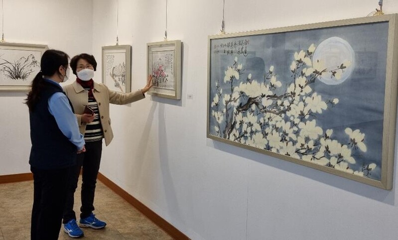 목포역미술관, 문인화가 양윤선 봄꽃 주제 전시회