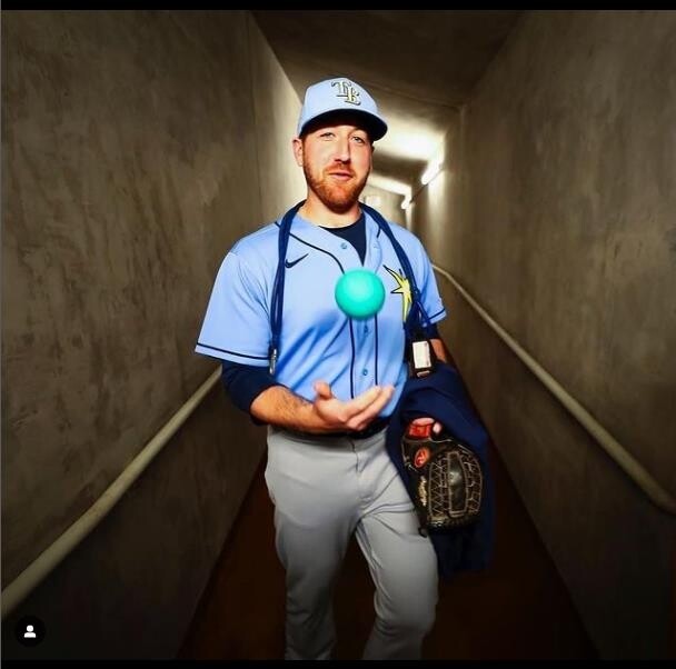 시속 167㎞ 타구 맞은 좀브로, 마운드 복귀 "기적이다"