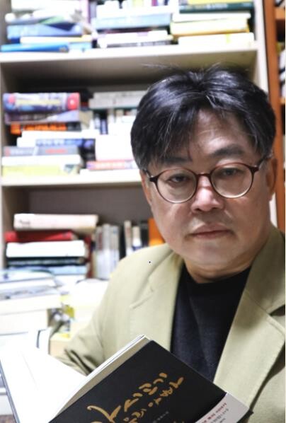 '가시고기' 이후 20여년, 9살 다움이는 아버지 사랑을 알았을까