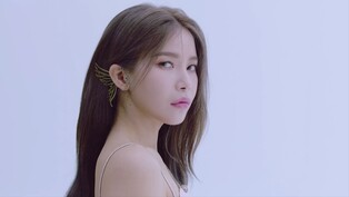 MAMAMOO’s Solar drops video clip for 1st mini-album '容 : FACE'