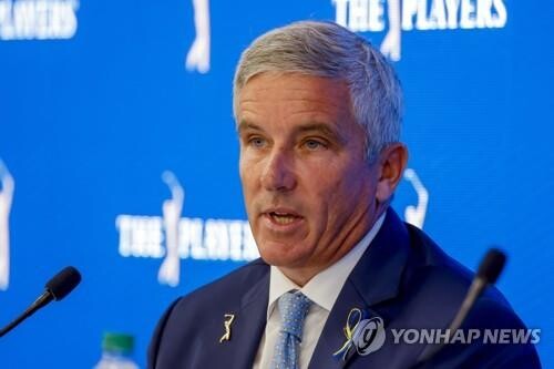 사면초가 미컬슨, PGA투어 복귀하나?