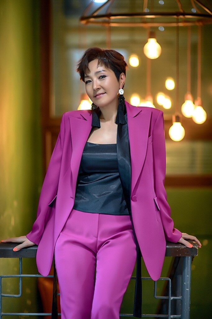 정수라, JJ엔터테인먼트 합류…코요태 빽가·송준근과 한솥밥