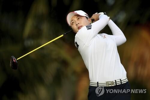 혼다 타일랜드 2R 7언더파 맹타 김효주, 우승 경쟁 발판 마련