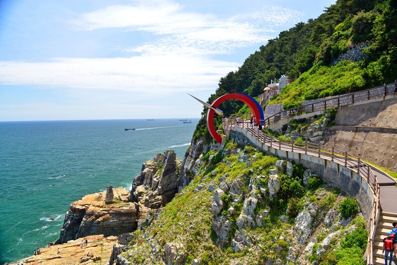 부산 태종대에 증강현실 도보 관광·전기 관광열차 도입