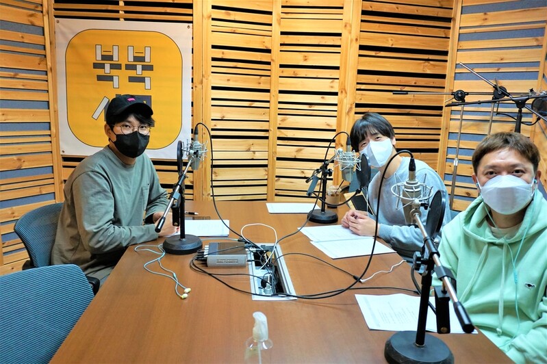 창비, 문학 팟캐스트 '북북서로' 공개…황인찬·김현 진행