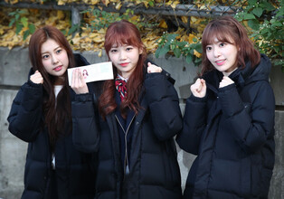 Sakura·Kim Chae-won from IZ*ONE sign contract with Source Music…"Girl group debut"