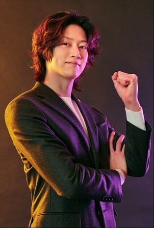 Super Junior’s Kim Hee-chul donates 100 mln won to recover wildfire damage