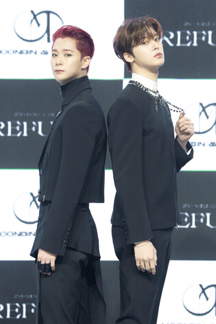 ASTRO’s Moonbin & Sanha unveil showcase photos