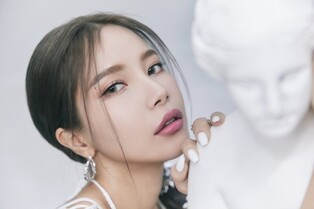 MAMAMOO’s Solar to comeback solo… says “100% satisfied with album”