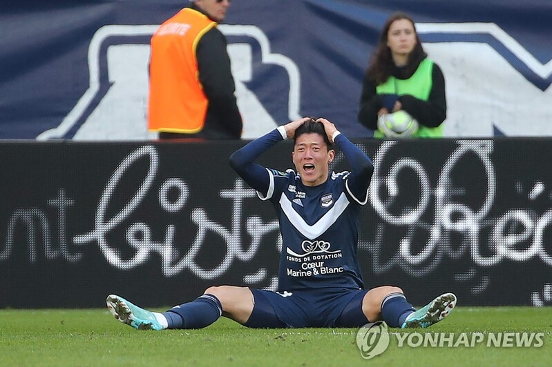 '황의조 풀타임' 보르도, 9명 싸운 몽펠리에에 0-2 완패