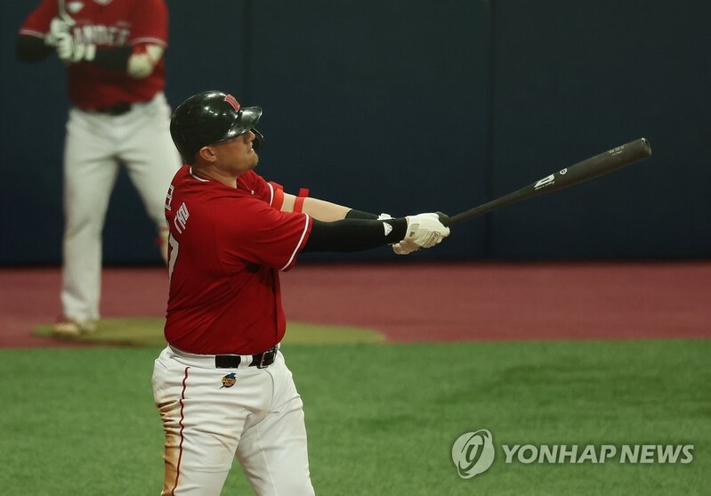 KBO club manager to slumping slugger: 'trust yourself'