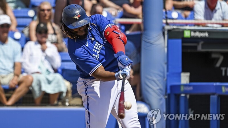 게레로 주니어, 토론토와 96억원에 연봉 계약 '13배 인상'