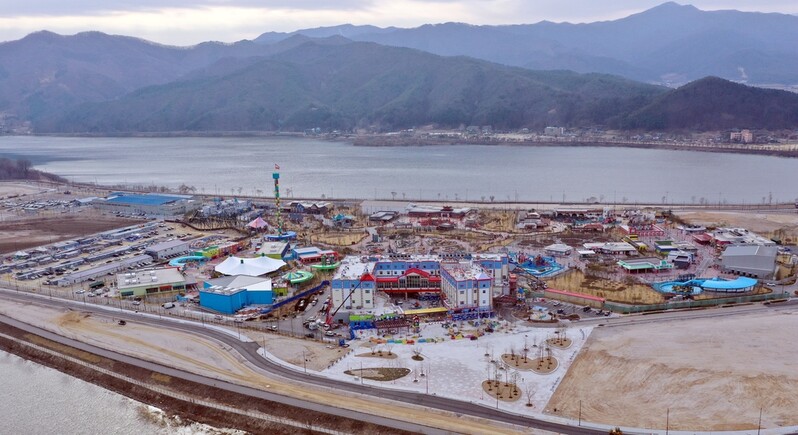 춘천 레고랜드 11년 만에 준공…장밋빛 기대 속 과제 '첩첩산중'