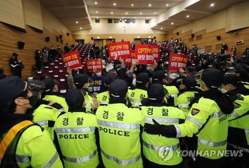 S. Korea's accession to CPTPP likely to boost real GDP, damage agricultural sector