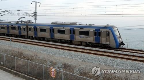 코레일, 내달 16일부터 동해선 주말 임시열차 운행…하루 6회