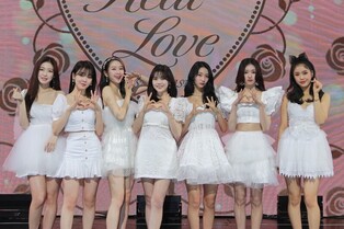 Will Oh My Girl make fourth hit record?... group wants to be fragrance-like idol
