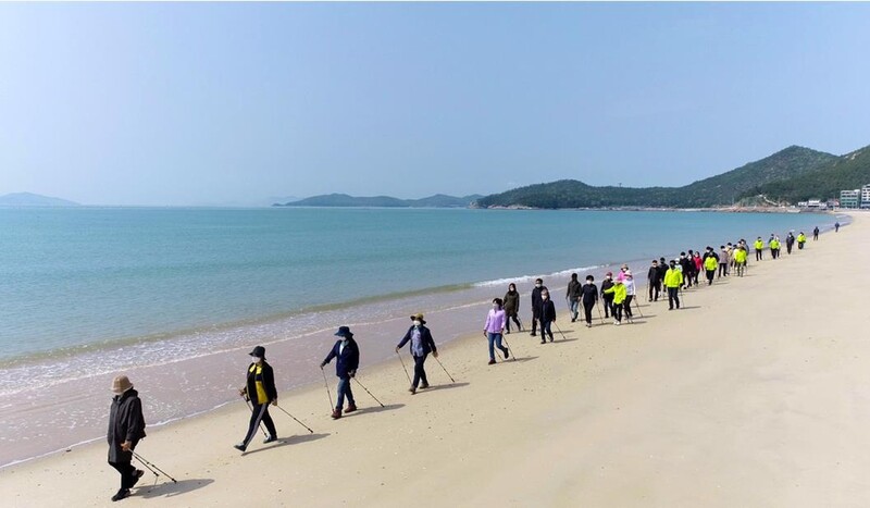 완도군, 신지도서 전국 해변 노르딕워킹 대회