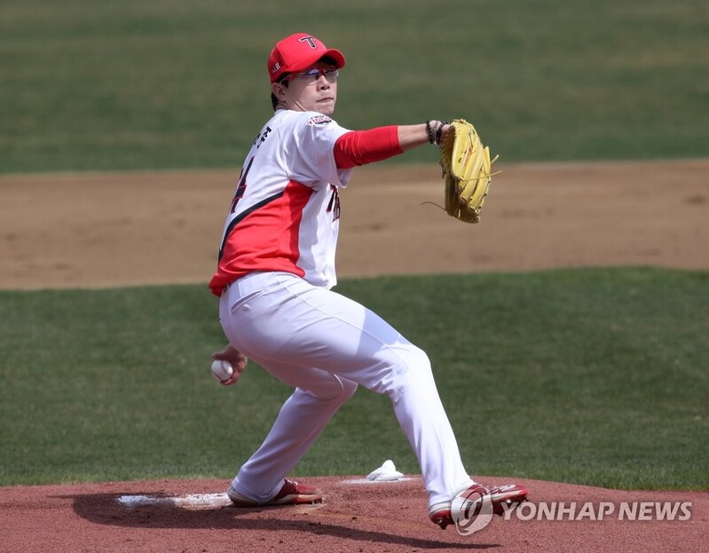 Returning stars, new faces tasked with helping KBO return to prominence