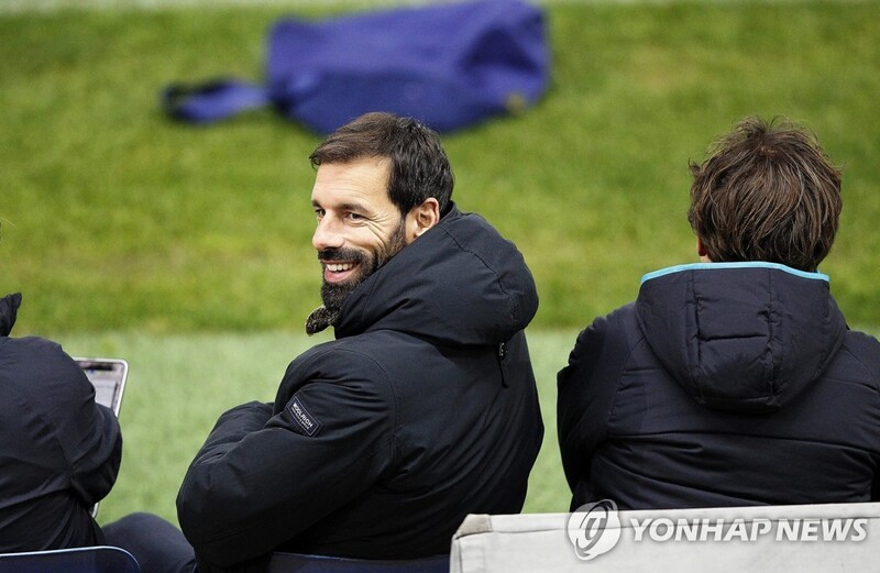 '박지성·손흥민 한솥밥' 판니스텔로이, 에인트호번 사령탑으로