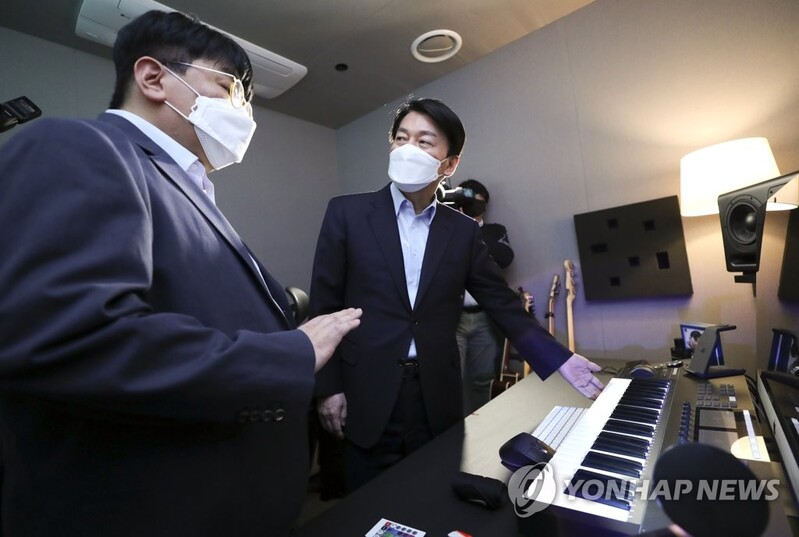 Transition team visits BTS agency without discussing military exemption