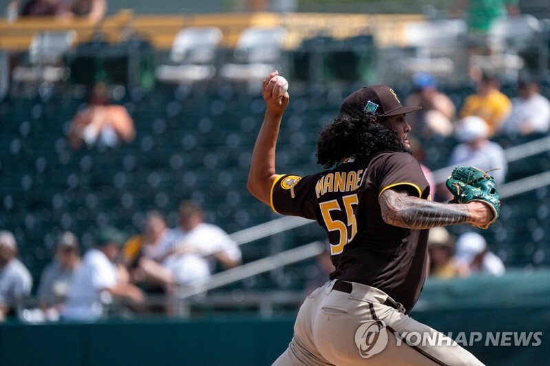 MLB 샌디에이고, 왼손 선발 요원 머나이아 영입