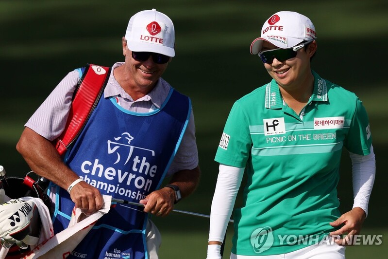 김효주, LPGA 투어 셰브론 챔피언십 8위…'호수의 여인'은 컵초