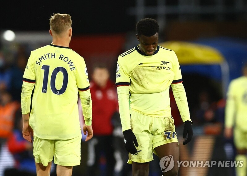 아스널, 크리스털 팰리스에 0-3 덜미…토트넘 EPL 4위 수성