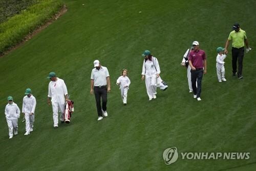 3년 만에 열린 마스터스 파3 콘테스트 '악천후로 파행'