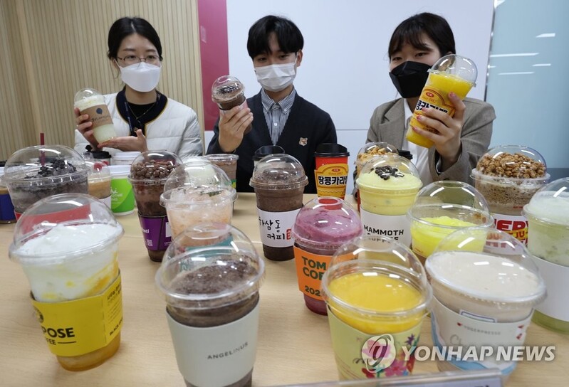 시럽 든 커피전문점 커피, 밥 한 공기보다 열량 최대 2배 높아