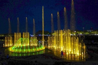 'Musical Water Fountain' opens at Yocheon lake in front of Gwanghalluwon Garden, Namwon