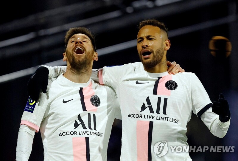 네이마르·음바페, 나란히 해트트릭…파리 생제르맹 6-1 대승