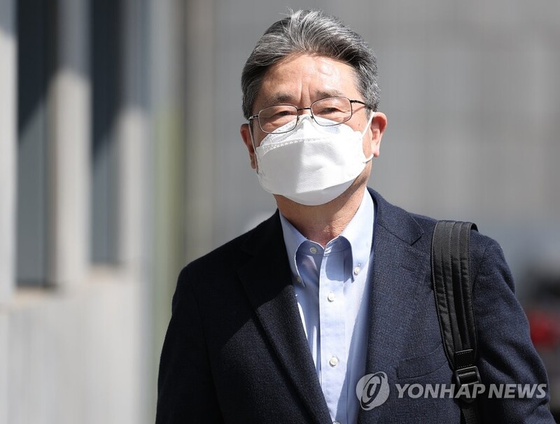 박보균 "언론 기본자세는 힘센 정권 비판"…'편향적 칼럼' 반박