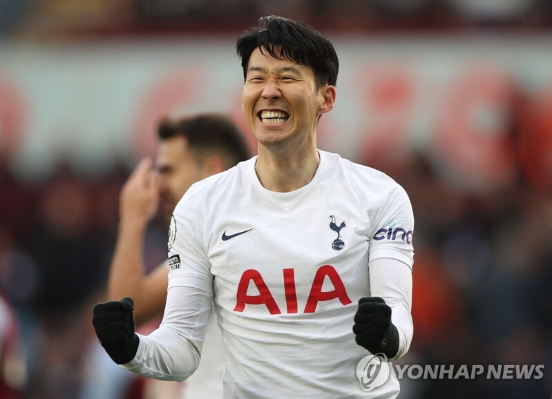 '해트트릭' 손흥민, EPL 베스트11 선정…"완벽한 경기력"