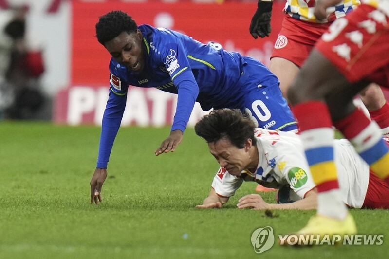 마인츠 미드필더 이재성 또 무릎 부상…6월 벤투호 합류 불투명