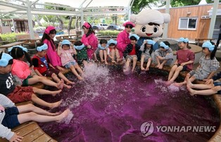 Yuseong Hot Springs Culture Festival in Daejeon to be held next month after three years