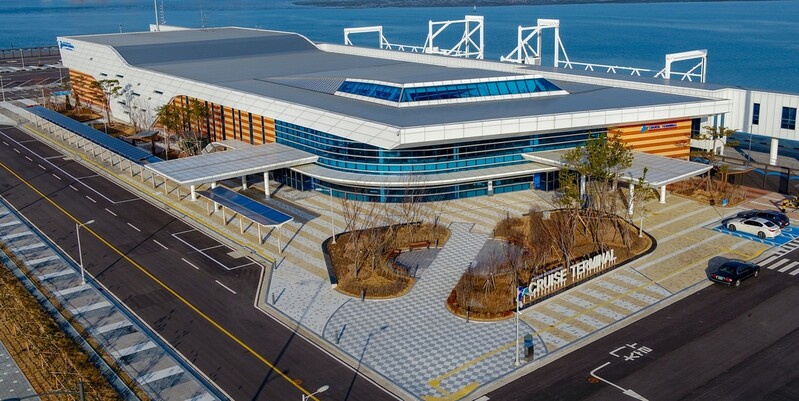 인천항 크루즈 운항 재개 시동…접안시설 등 정비