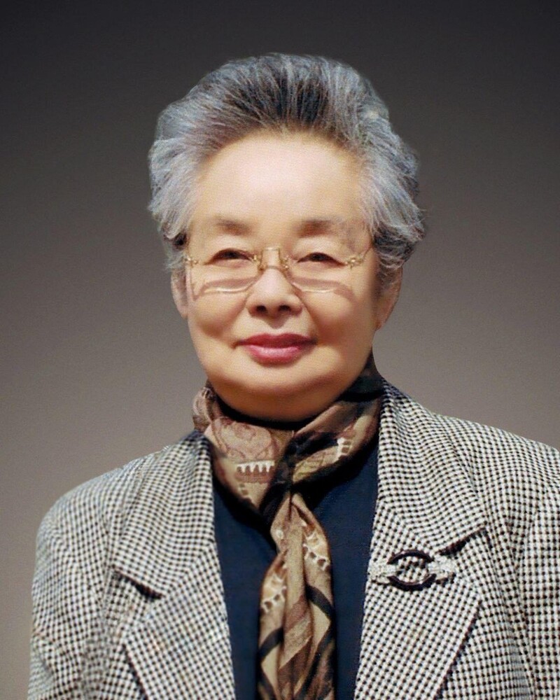 애틋한 사부곡 썼던 소설가 박기원, '낭만가객' 남편 곁으로