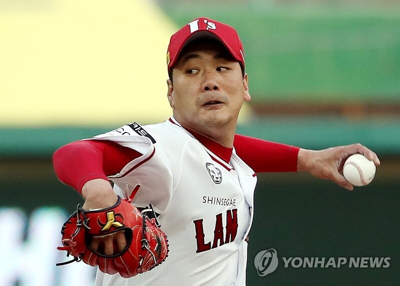 Starting pitching carries Landers to KBO's best record in early going